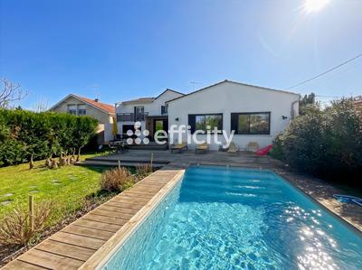 Maison - 192 m² - 7 pièces