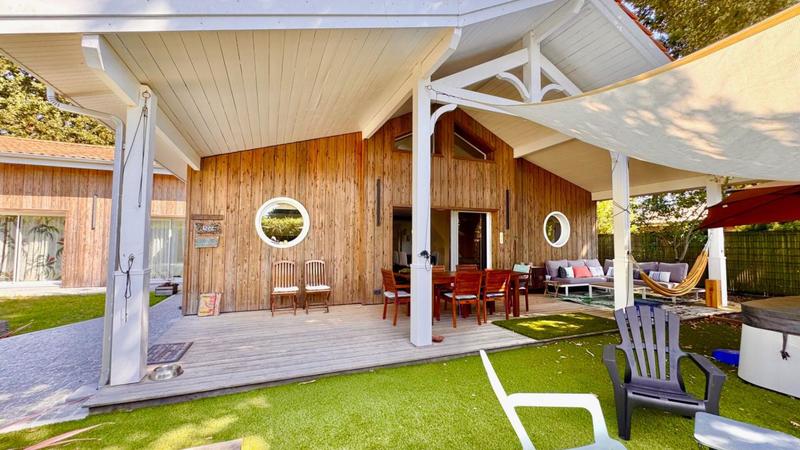 Villa - 150 m² - 6 pièces