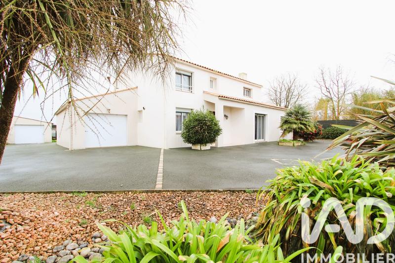 Maison - 140 m² - 7 pièces