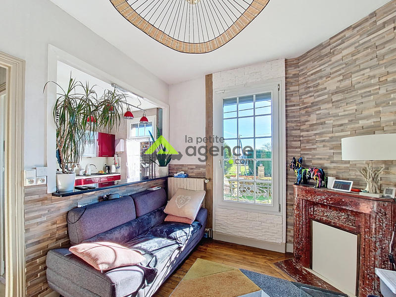 Maison - 98 m² - 5 pièces