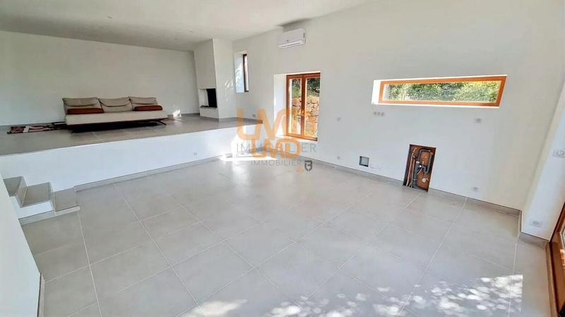 Maison - 117 m² - 4 pièces