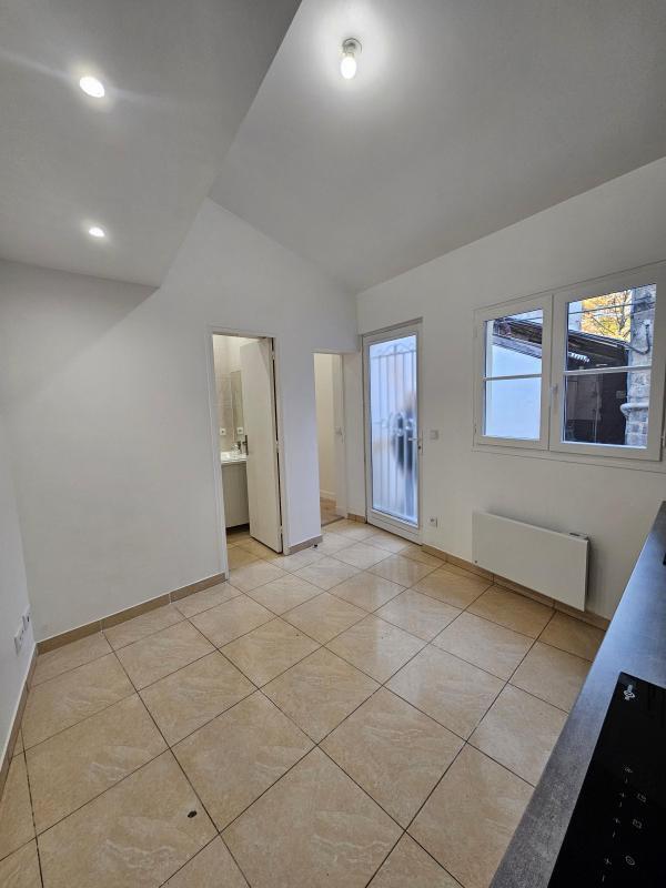 Appartement - 20 m² - 2 pièces