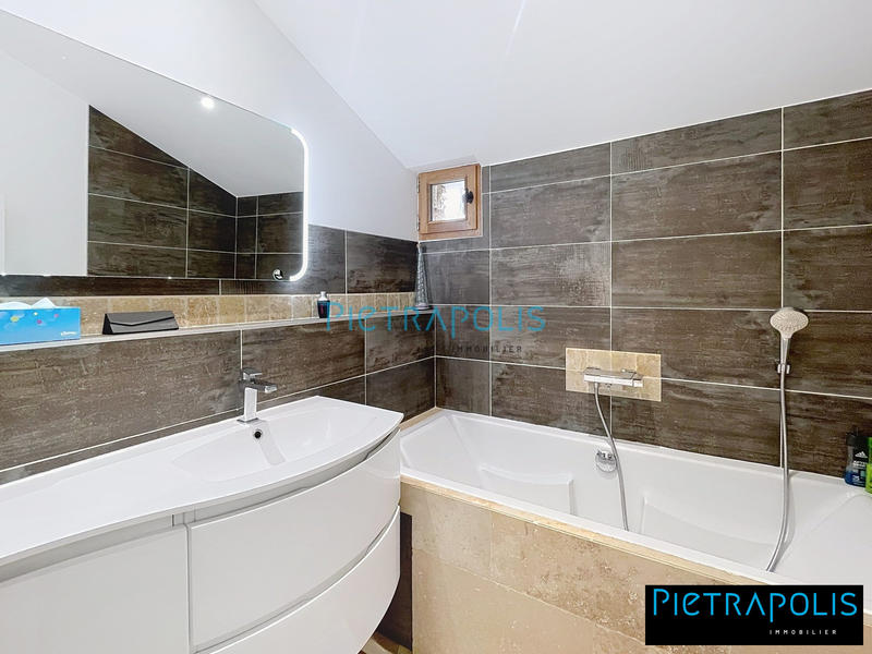 Maison ancienne - 162 m² - 7 pièces