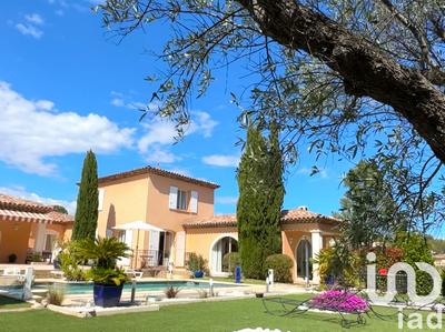 Maison - 205 m² - 6 pièces