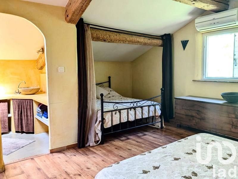 Maison - 200 m² - 7 pièces