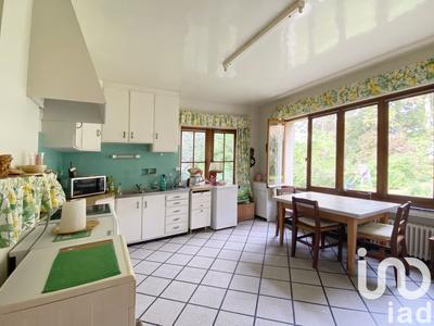 Maison - 280 m² - 9 pièces