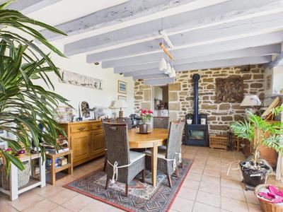 Maison - 166 m² - 6 pièces