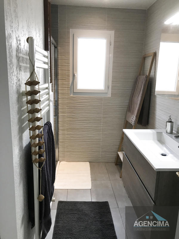 Villa - 120 m² - 5 pièces