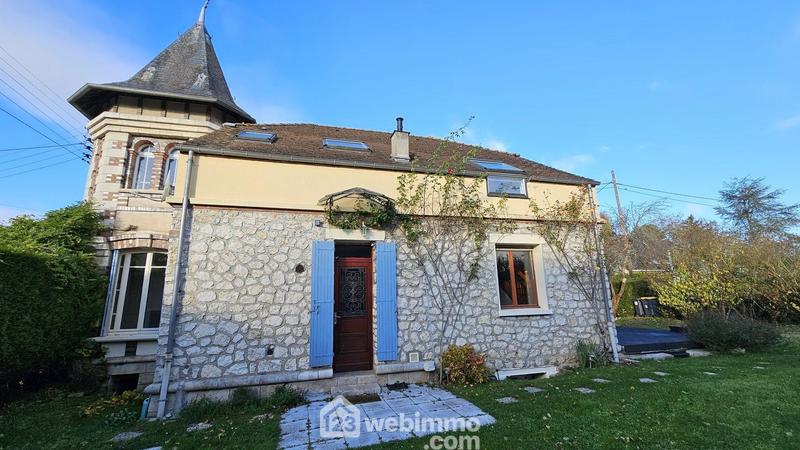 Maison - 160 m² - 8 pièces