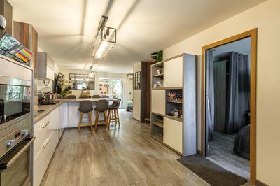 Appartement - 96 m² - 5 pièces