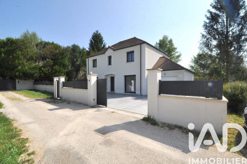Maison - 141 m² - 6 pièces