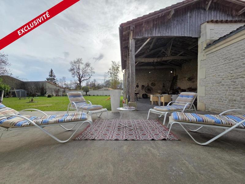 Maison - 371 m² - 7 pièces