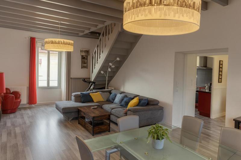 Appartement - 105 m² - 5 pièces