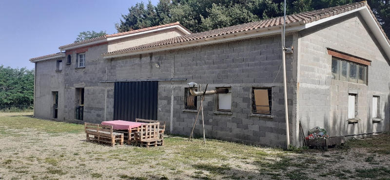 Maison - 260 m² - 5 pièces