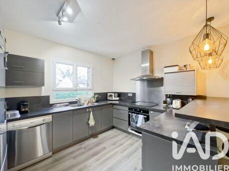 Maison - 96 m² - 5 pièces