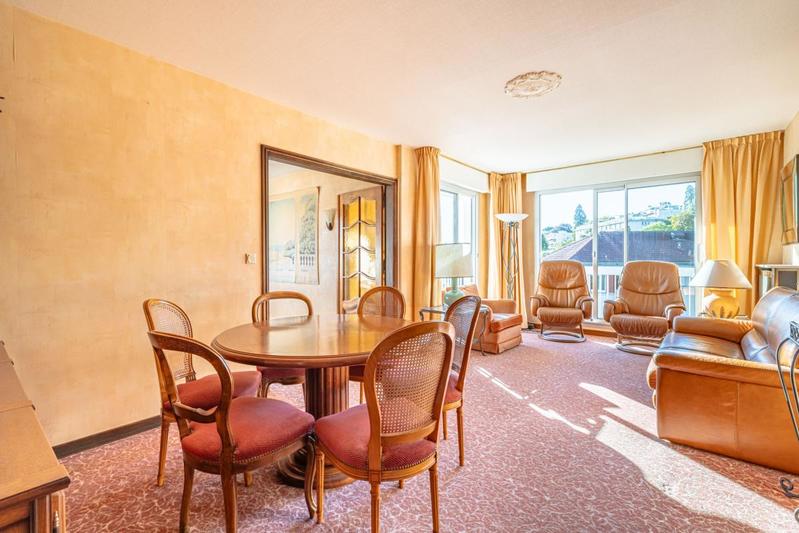 Appartement - 85 m² - 4 pièces