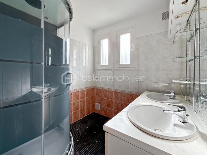 Maison - 141 m² - 7 pièces