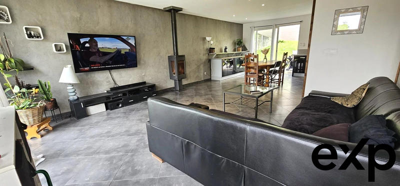 Maison - 136 m² - 6 pièces