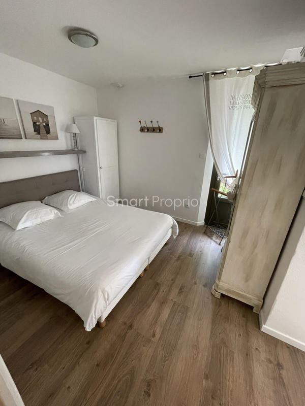 Propriété - 350 m² - 9 pièces