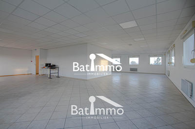 Local d'activités - 150 m²