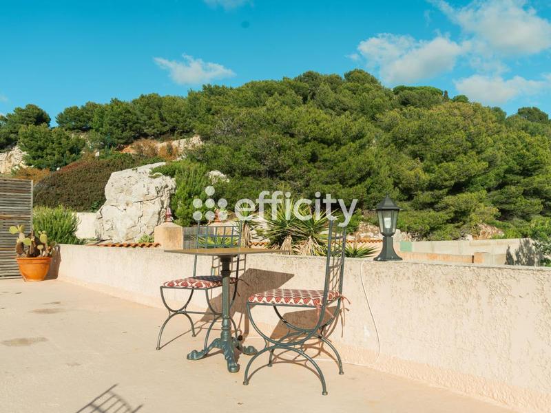 Maison - 236 m² - 6 pièces