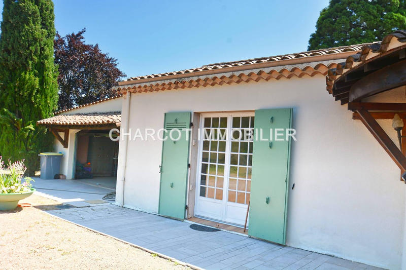 Maison - 281 m² - 6 pièces