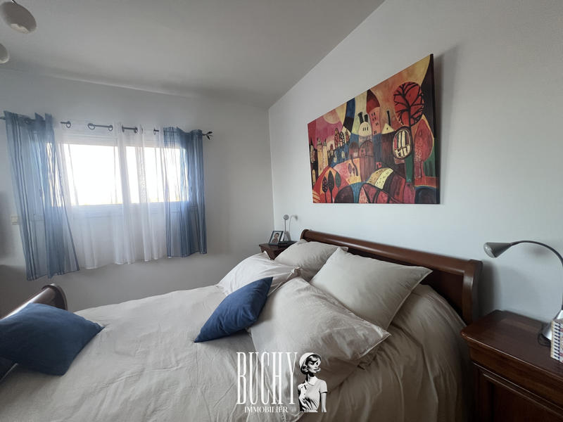 Maison - 202 m² - 7 pièces