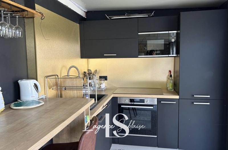 Maison traditionnelle - 92 m² - 4 pièces