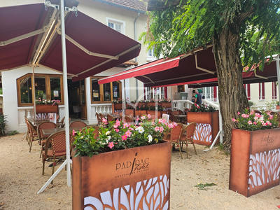 Maison - 579 m² - 19 pièces