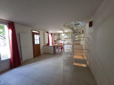 Maison traditionnelle - 106 m² - 4 pièces