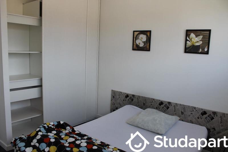 Chambre - 12 m² - 1 pièce