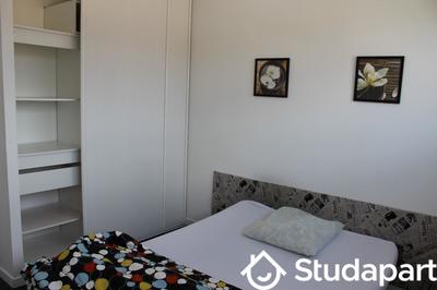 Chambre - 12 m² - 1 pièce