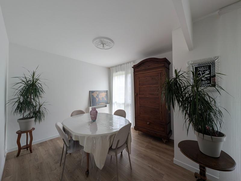 Appartement - 76 m² - 3 pièces