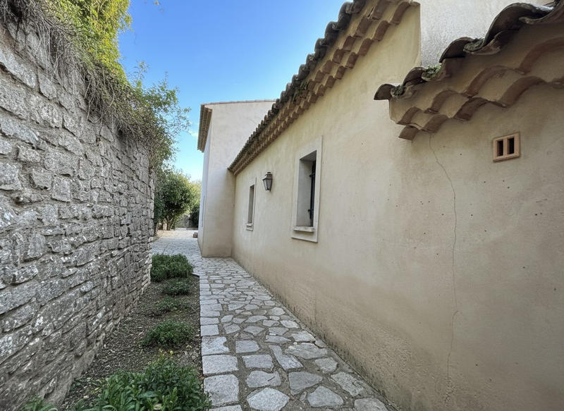 Maison traditionnelle - 165 m² - 6 pièces