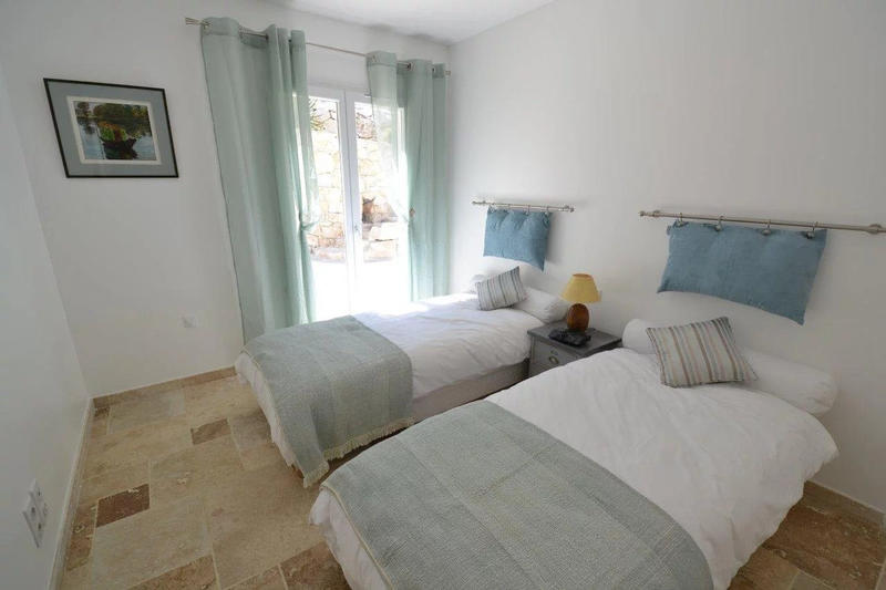 Villa - 186 m² - 6 pièces