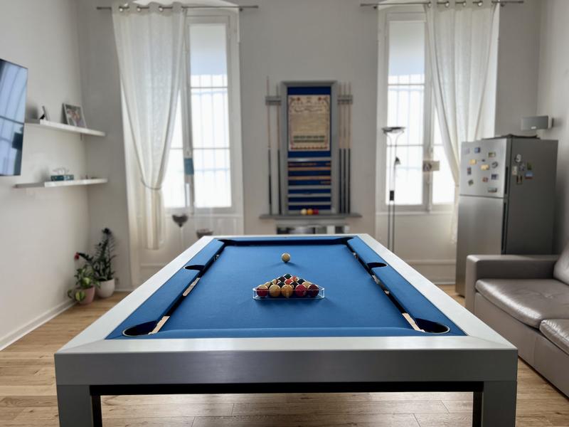 Maison - 300 m² - 8 pièces