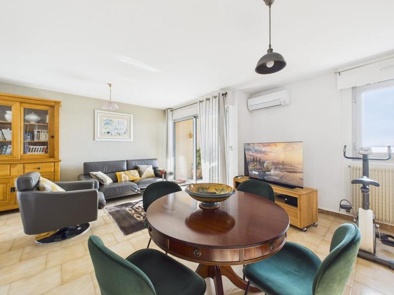 Appartement - 84 m² - 4 pièces