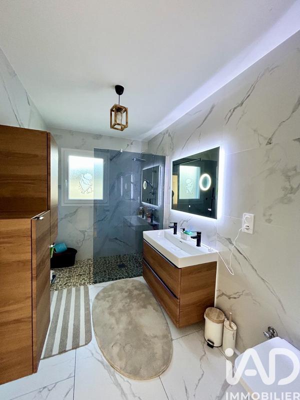 Maison - 190 m² - 3 pièces