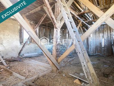 Maison - 200 m² - 2 pièces