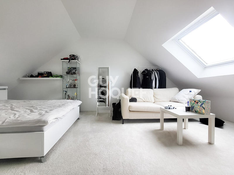 Maison - 152 m² - 8 pièces