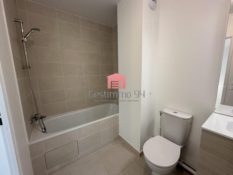 Maison contemporaine - 82 m² - 4 pièces