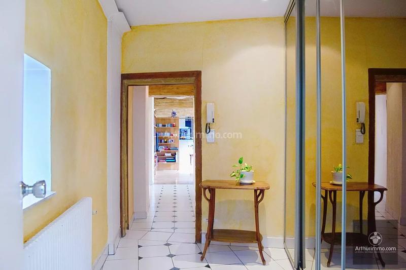 Appartement - 91 m² - 3 pièces