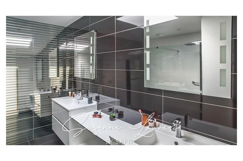 Maison - 202 m² - 6 pièces