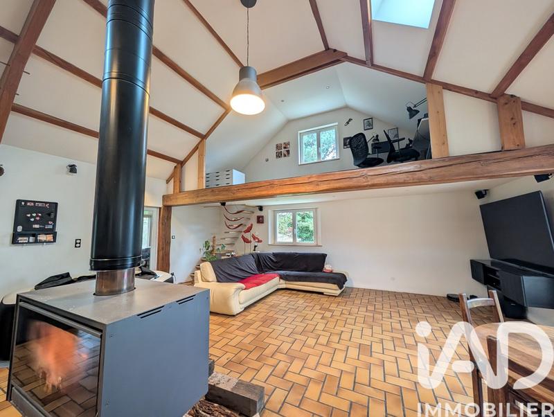 Maison - 212 m² - 7 pièces