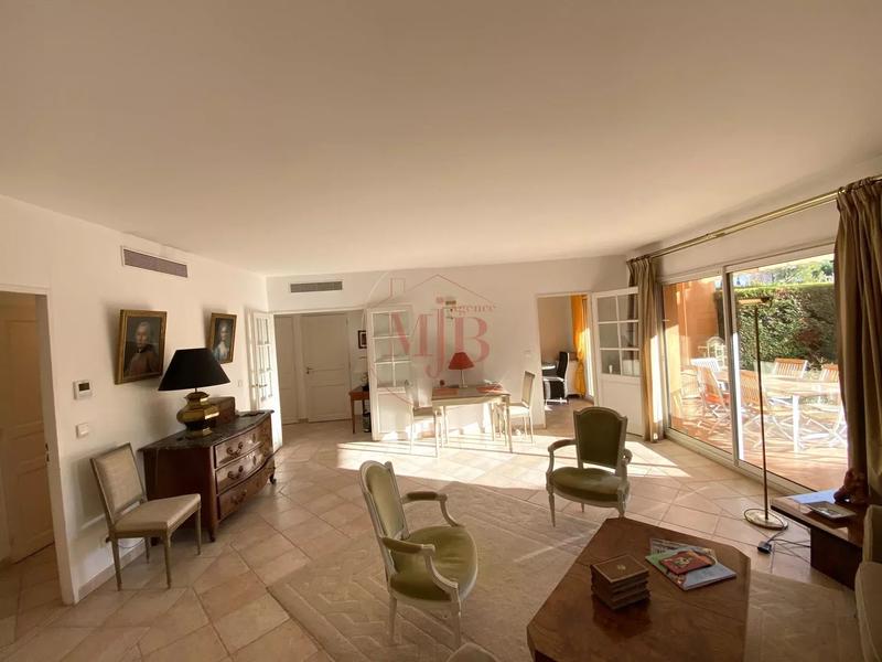 Appartement - 87 m² - 3 pièces