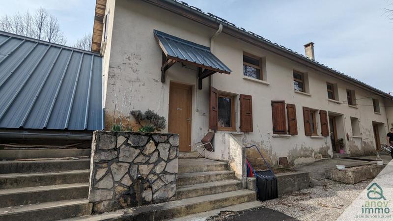 Propriété - 744 m² - 21 pièces