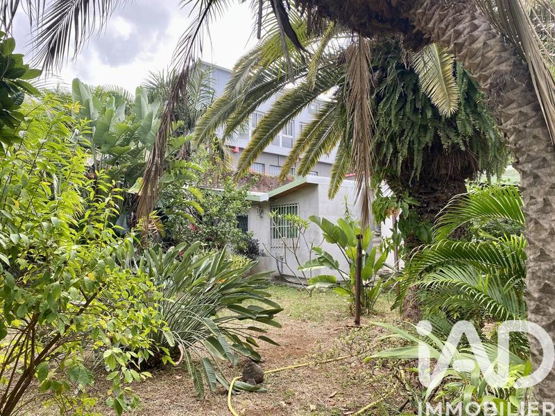 Maison - 201 m² - 10 pièces