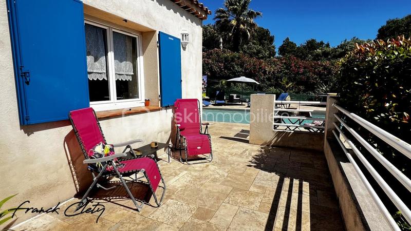 Villa - 180 m² - 7 pièces