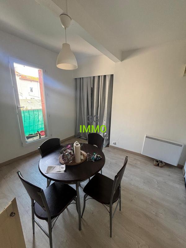 Immeuble - 219 m² - 9 pièces