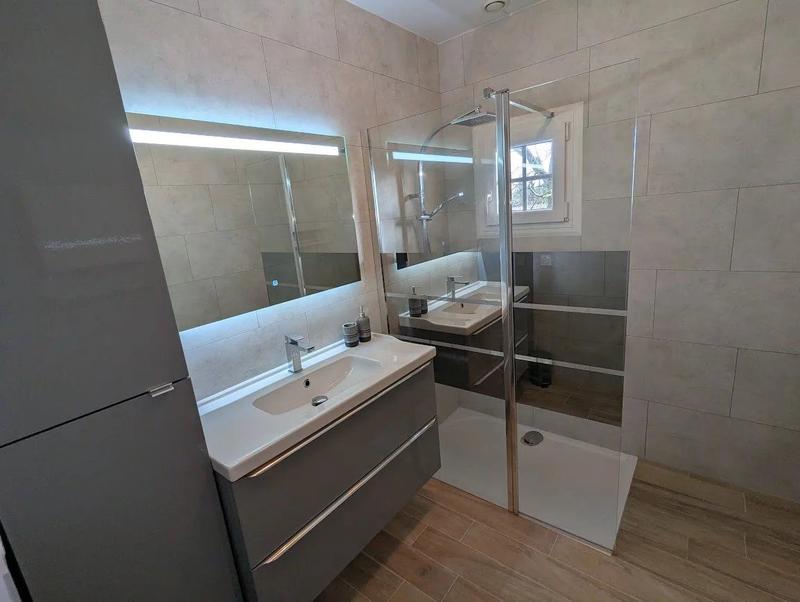 Maison - 121 m² - 6 pièces